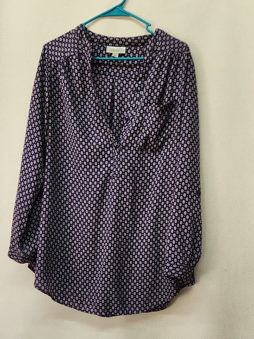 🚨2/$25 or 5/$50🚨dressbarn Purple Printed V-Neck Long Sleeve Blouse